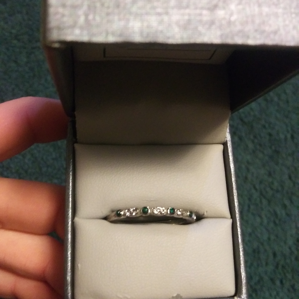 Ring - Picture 2 of 3